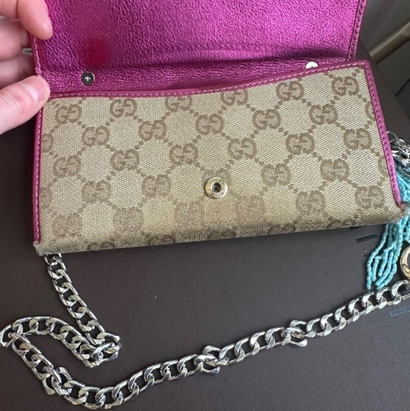 Gucci Brown Tan Canvas and Leather Wallet Crossbody Silver Chain Pink Interior - Picture 11 of 11
